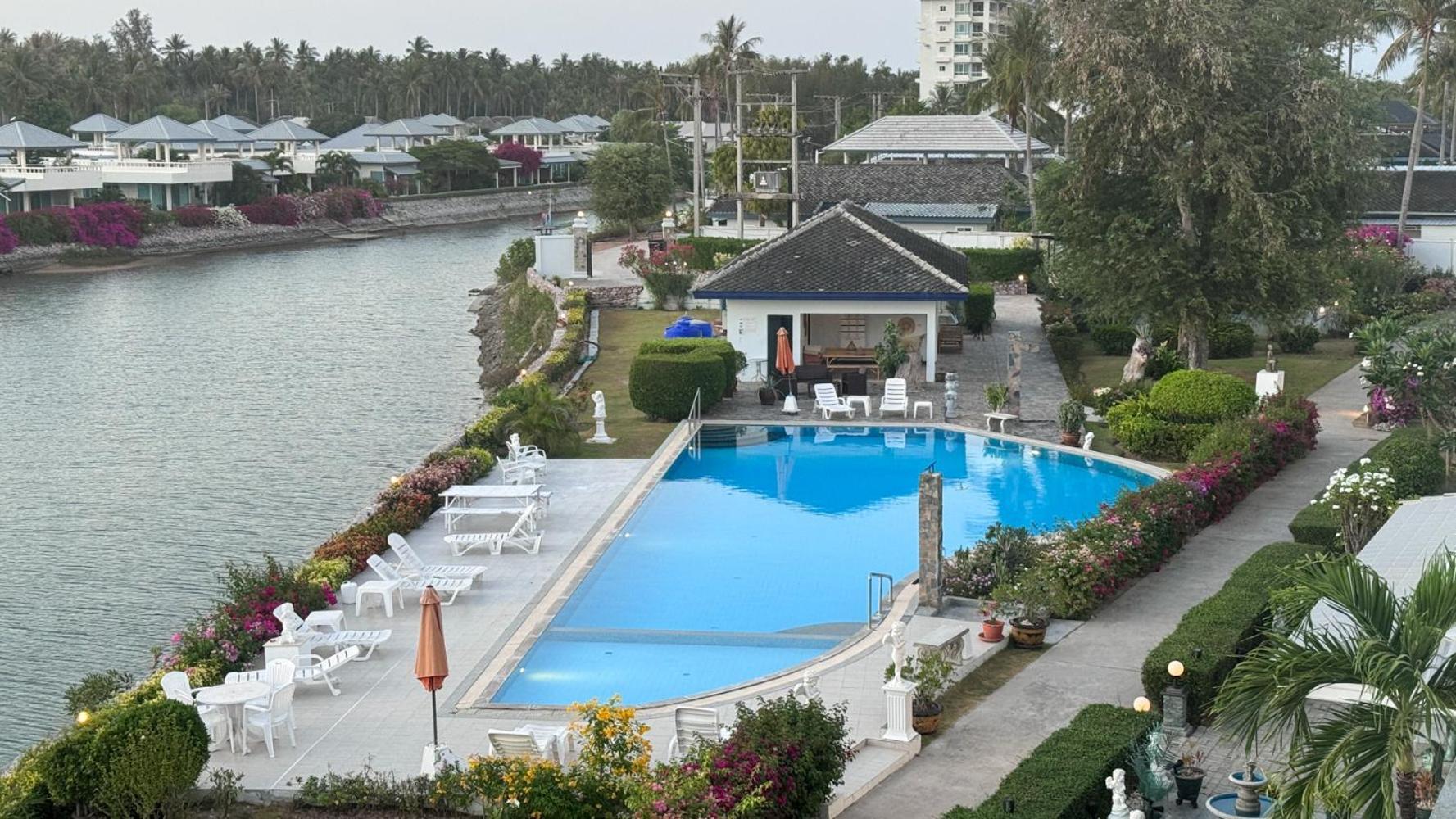 Absolute Beachfront Villa Ban Huai Yang Buitenkant foto