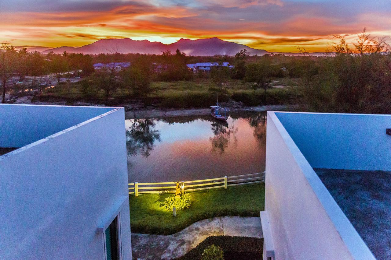 Absolute Beachfront Villa Ban Huai Yang Buitenkant foto